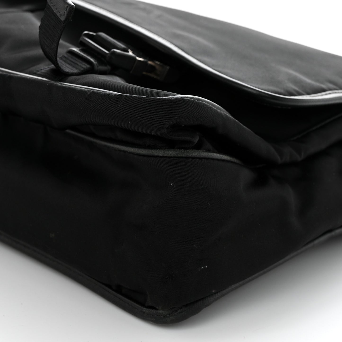 Tessuto Nylon Saffiano Logo Messenger Bag Black