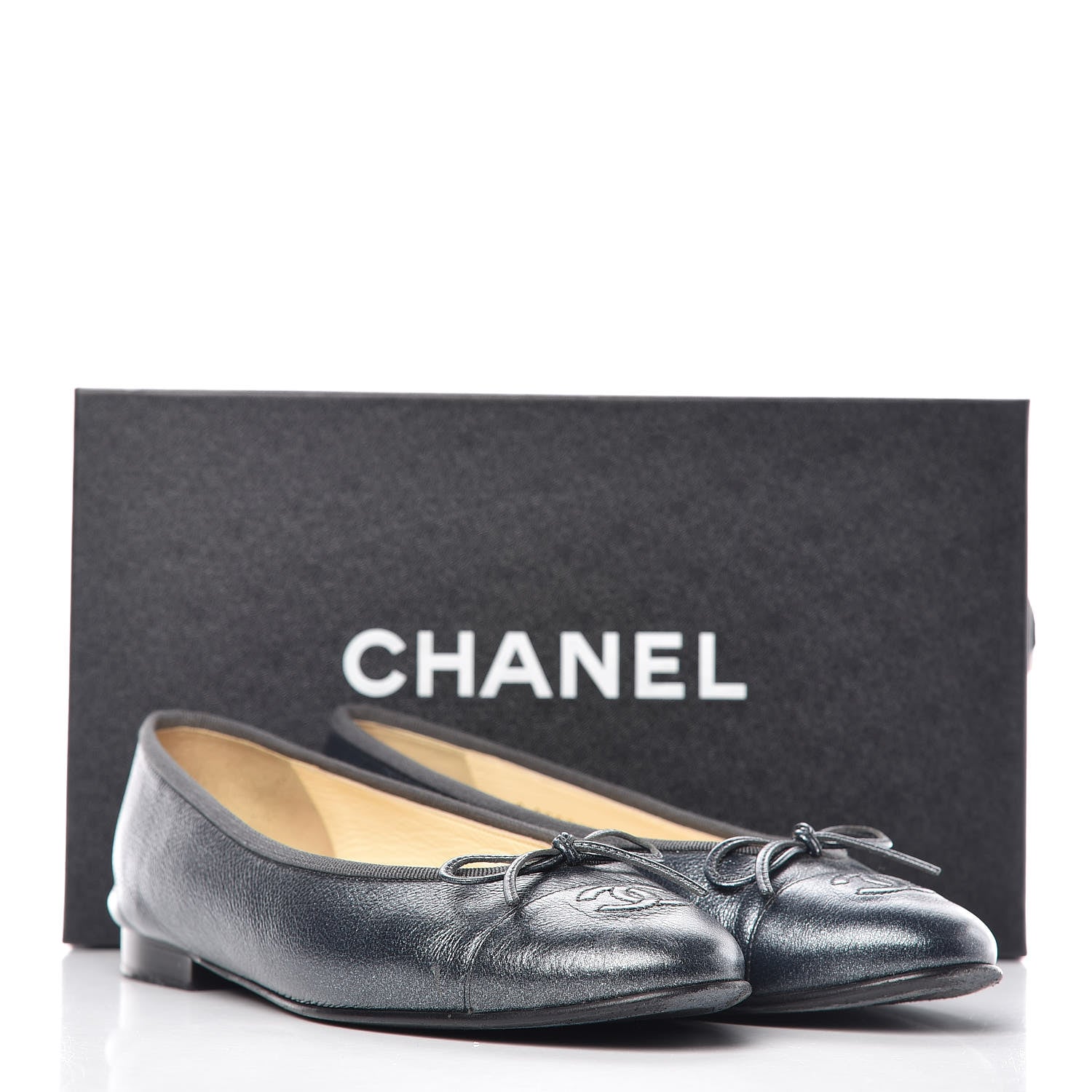 Chanel Metallic Calfskin Cap Toe CC Ballerina Flats 38.5 Silver 18 of 18