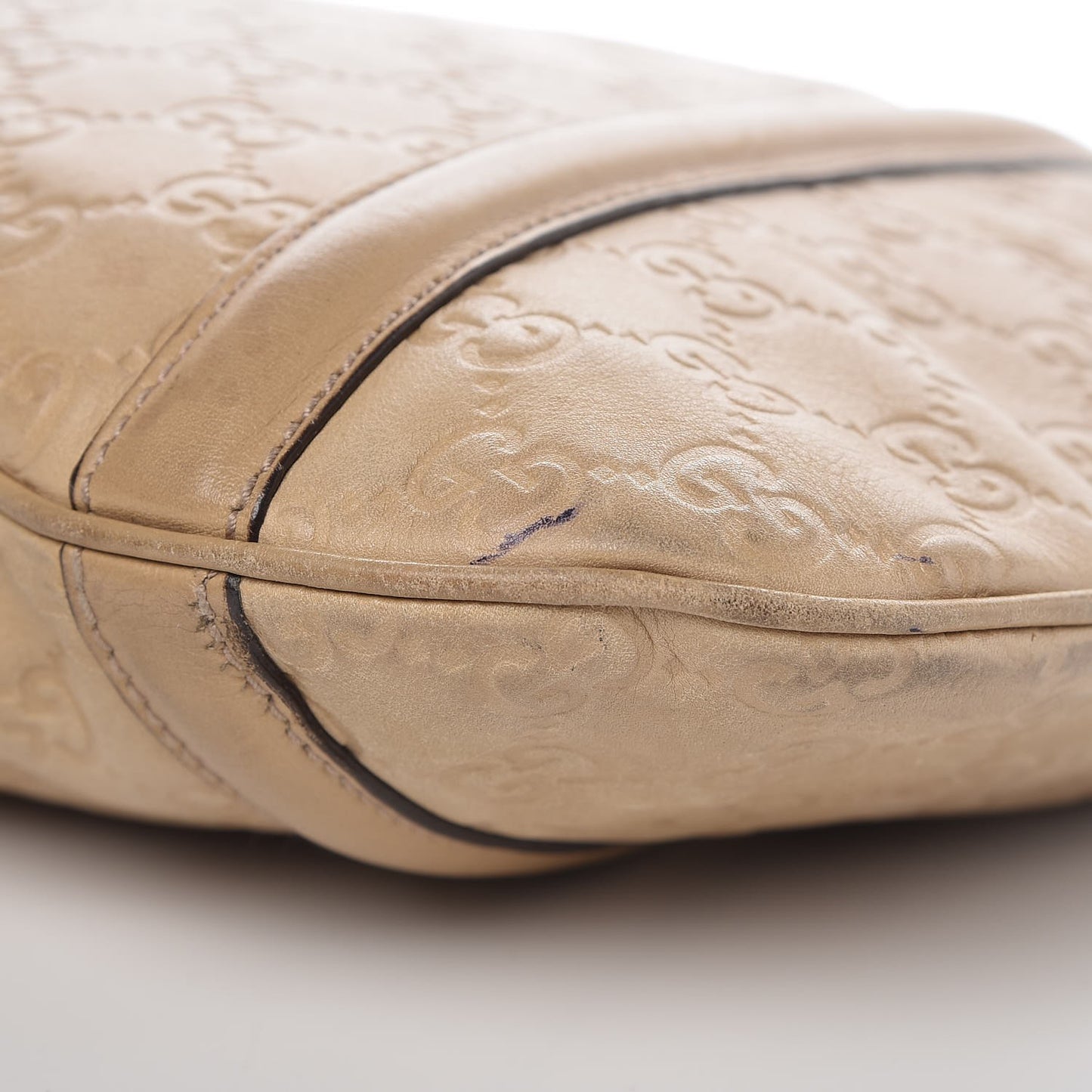 Guccissima Medium Britt Hobo Beige