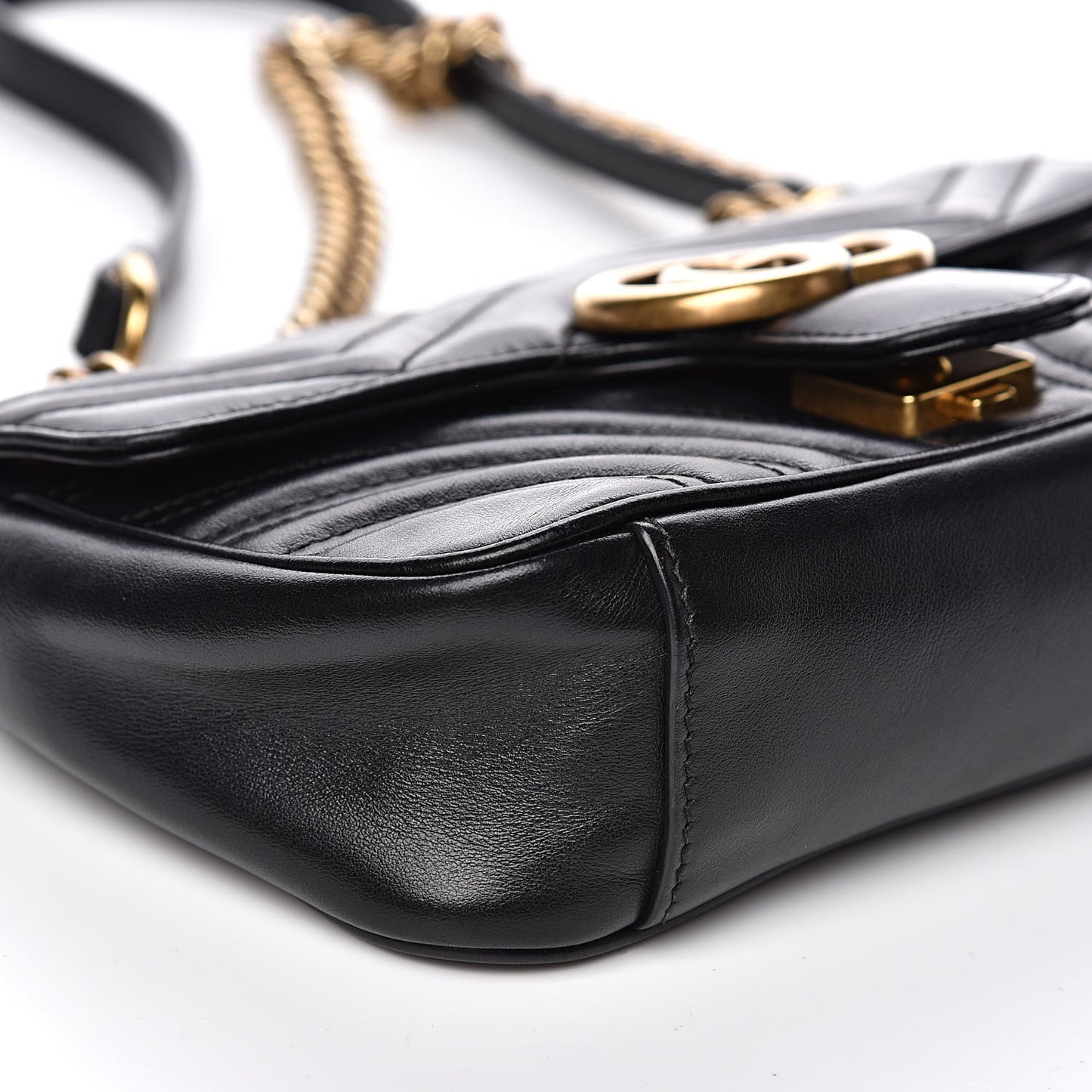 Calfskin Matelasse Mini GG Marmont Shoulder Bag Black