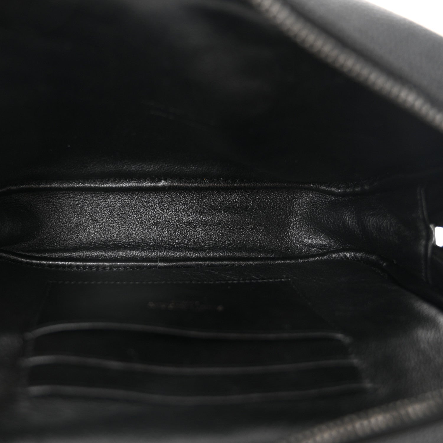 Saint Laurent Grain De Poudre Matelasse Monochrome Monogram Mini Lou Camera Bag Black 5 of 10
