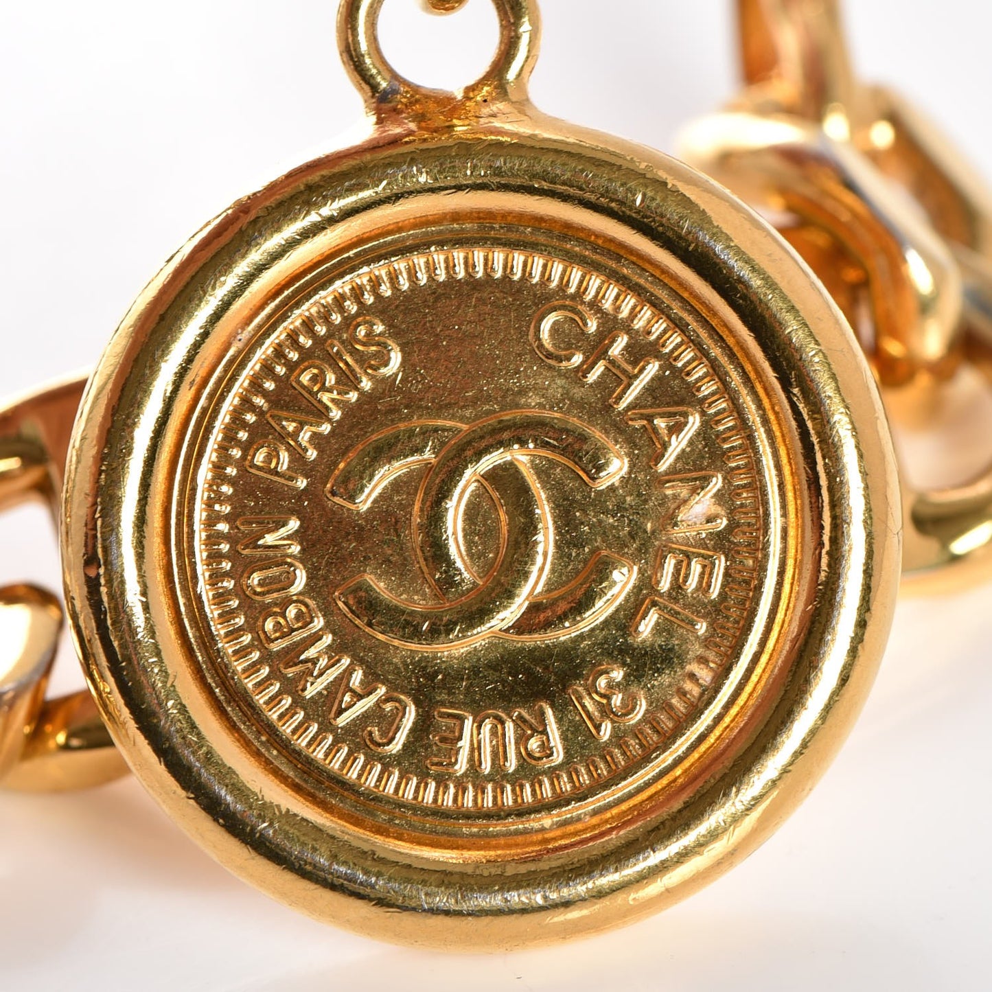 Lambskin Chain CC Medallion Belt Black Gold