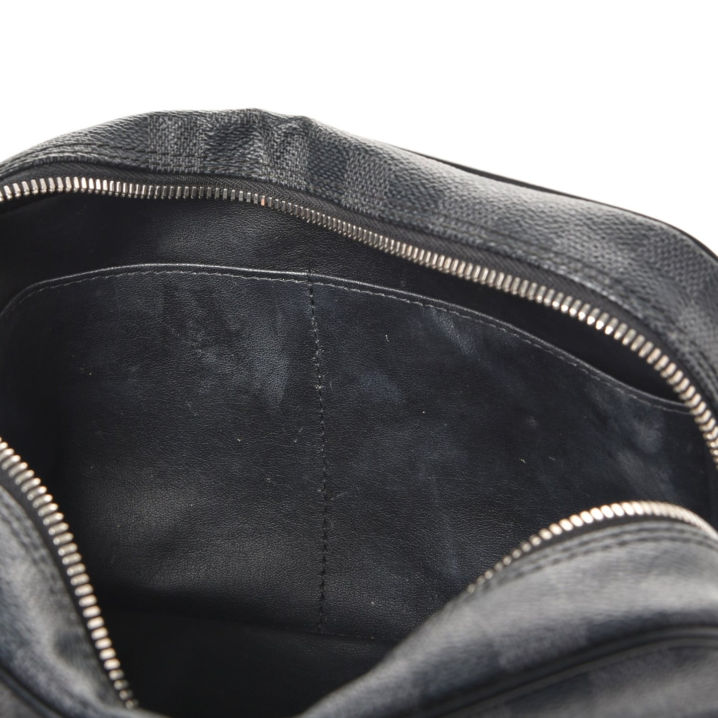 Damier Graphite Toilet Pouch GM