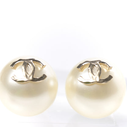 Chanel Pearl CC Chain Drop Earrings Gold 4 of 4