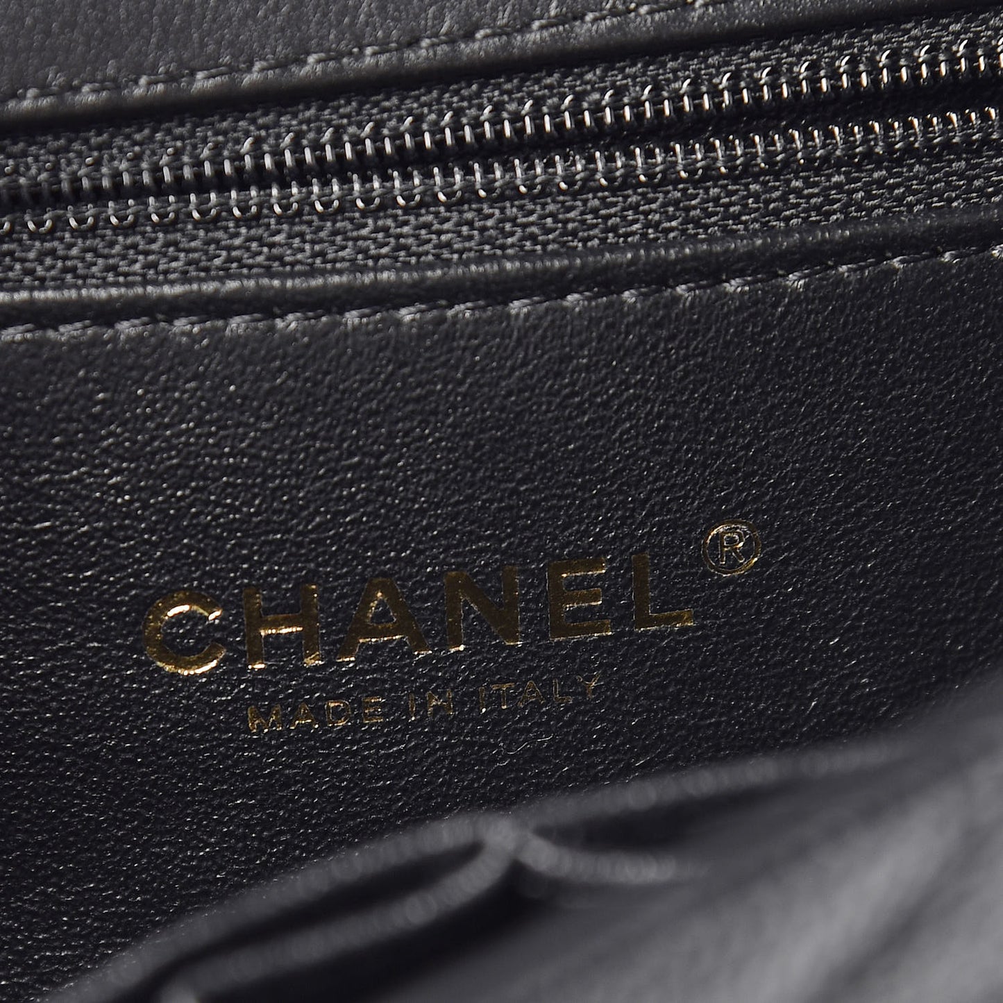 Caviar Quilted Medium CC Filigree Flap Black