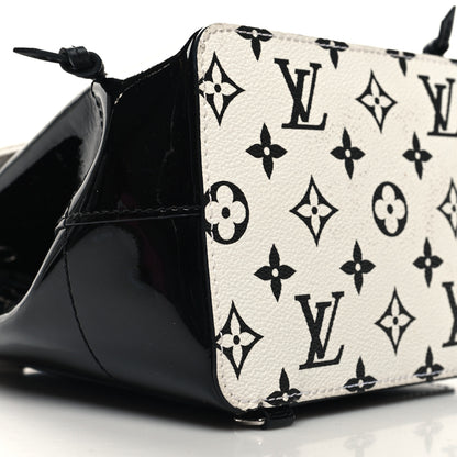 Louis Vuitton Patent Monogram Hot Springs Backpack Black White 8 of 10