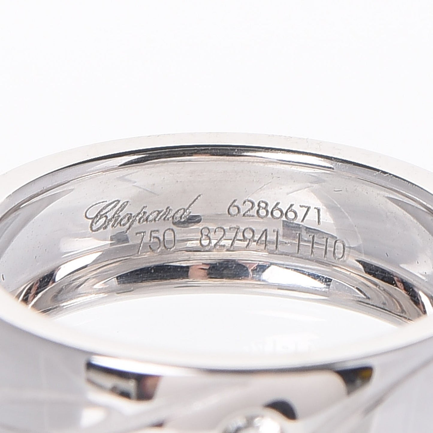 18K White Gold Diamond Chopardissimo Ring 5