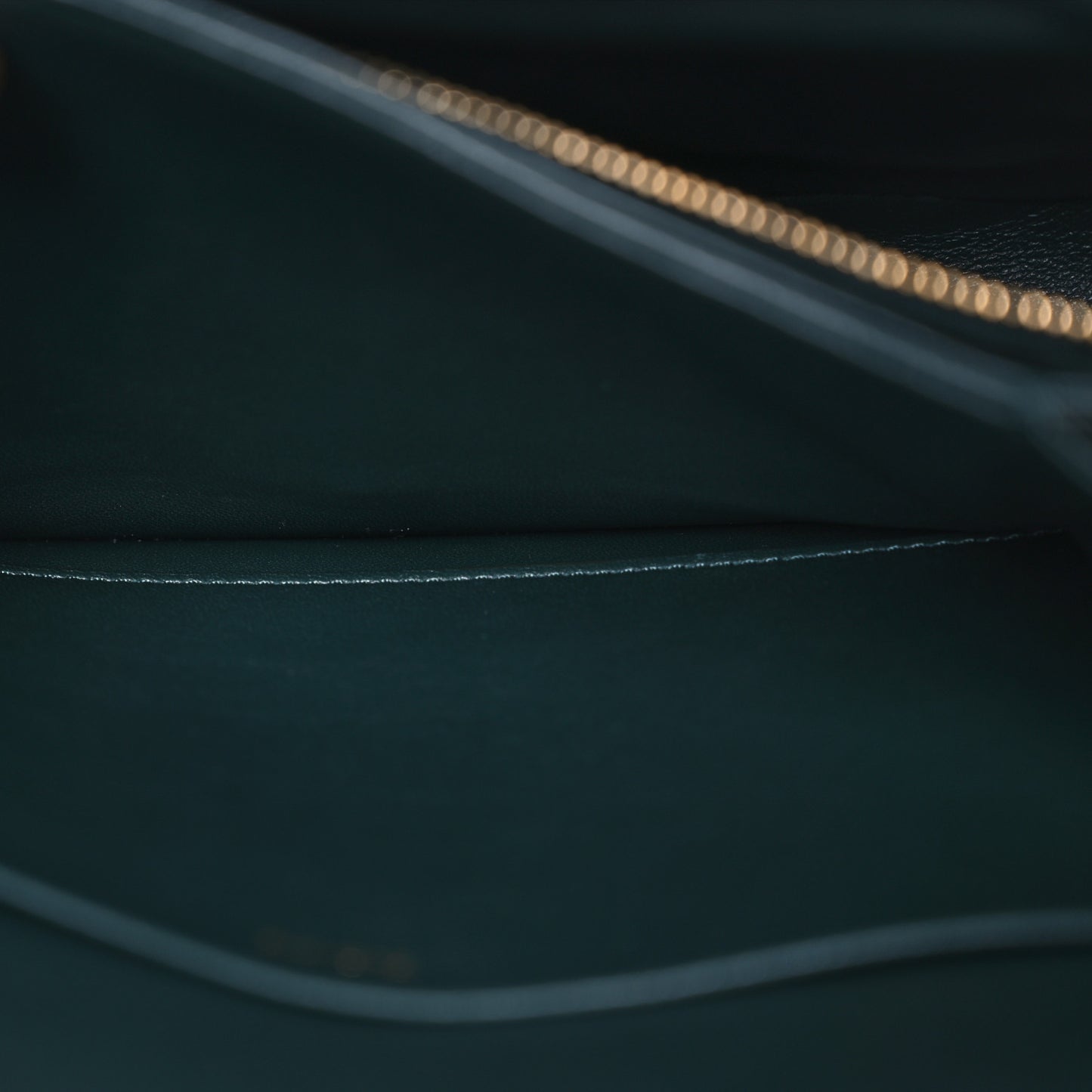 Shiny Calfskin Medium Triomphe Amazone