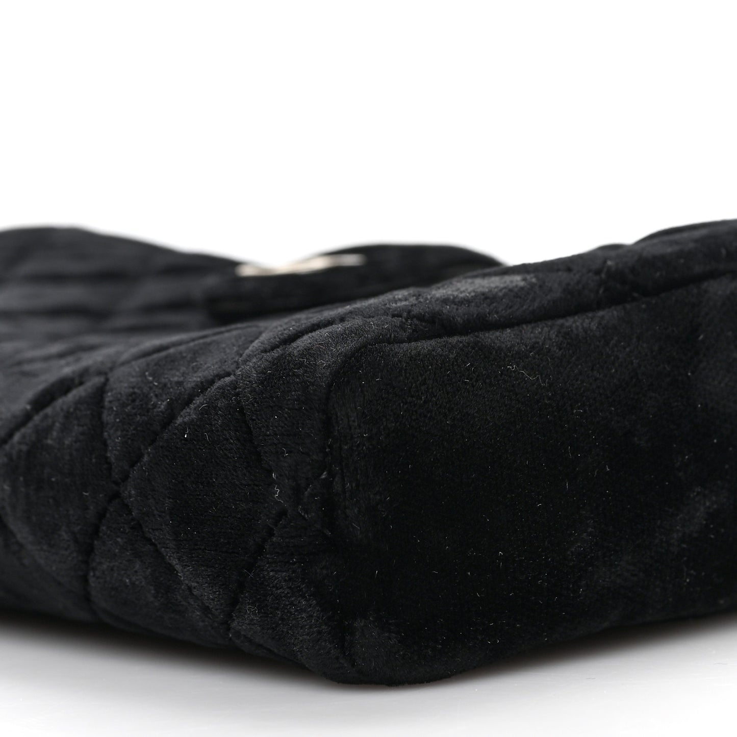 Velvet Quilted Small Clutch With Chain Black
