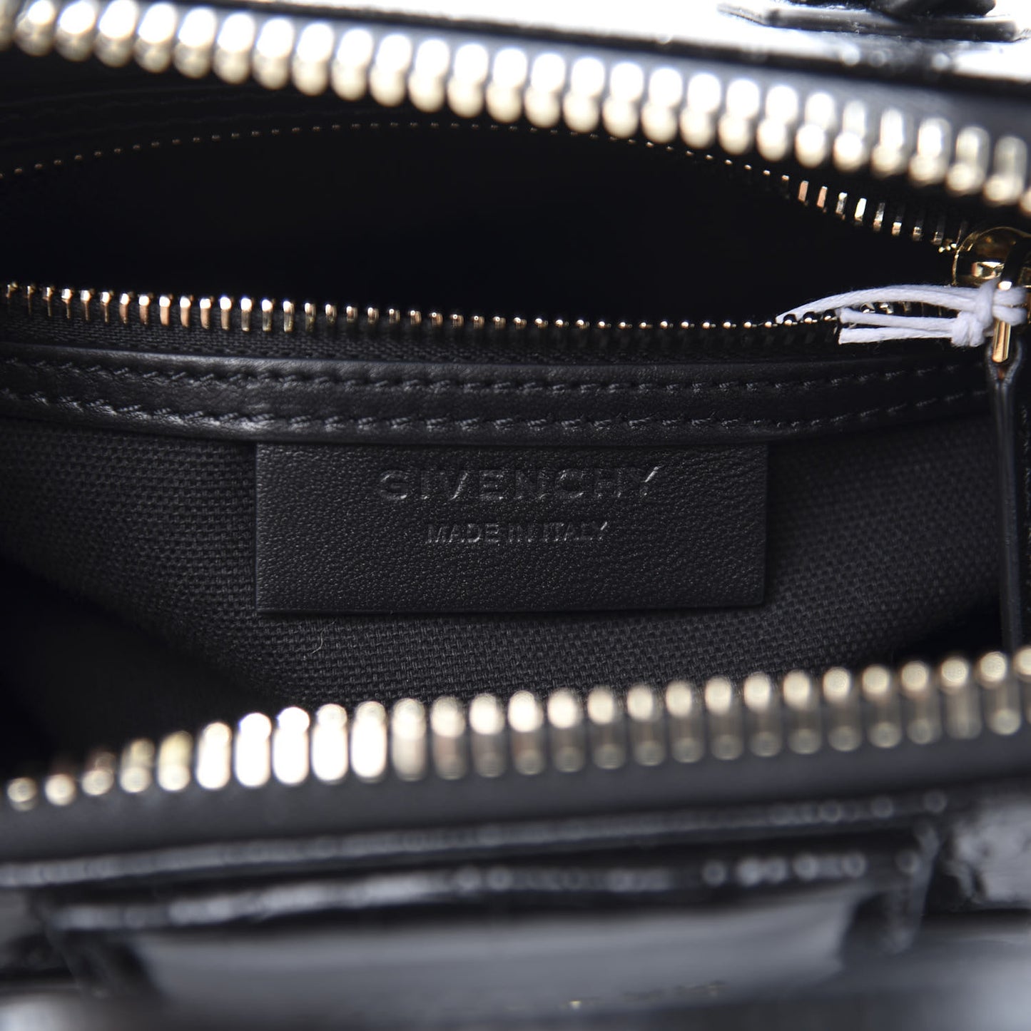 Calfskin Crocodile Embossed Mini Antigona Black