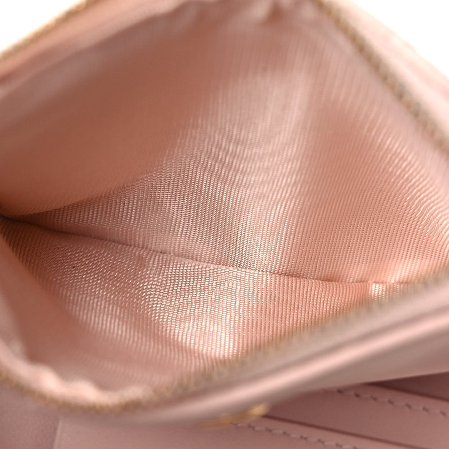 Grained Calfskin Supple Cannage Caro Dahlia Wallet Powder Pink