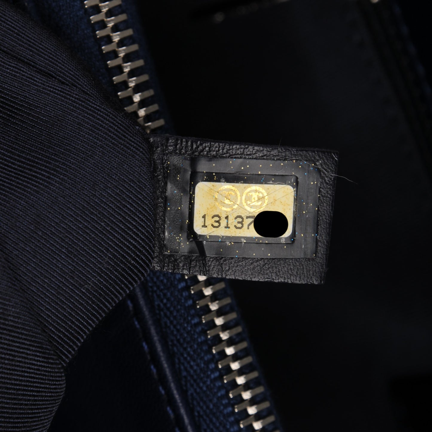 Vinyl Lipstick Ligne Tote Dark Navy Blue