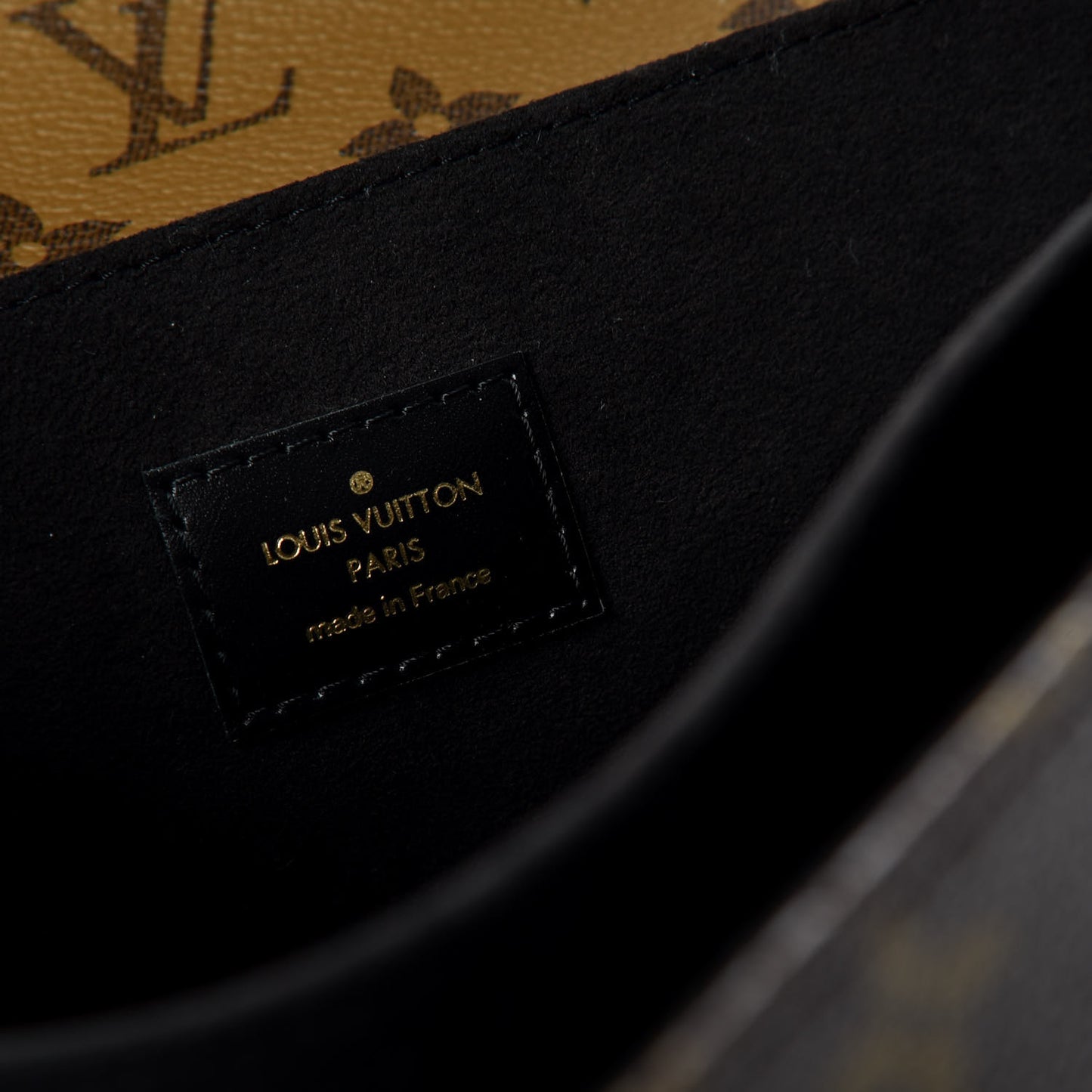 Reverse Monogram Pochette Metis