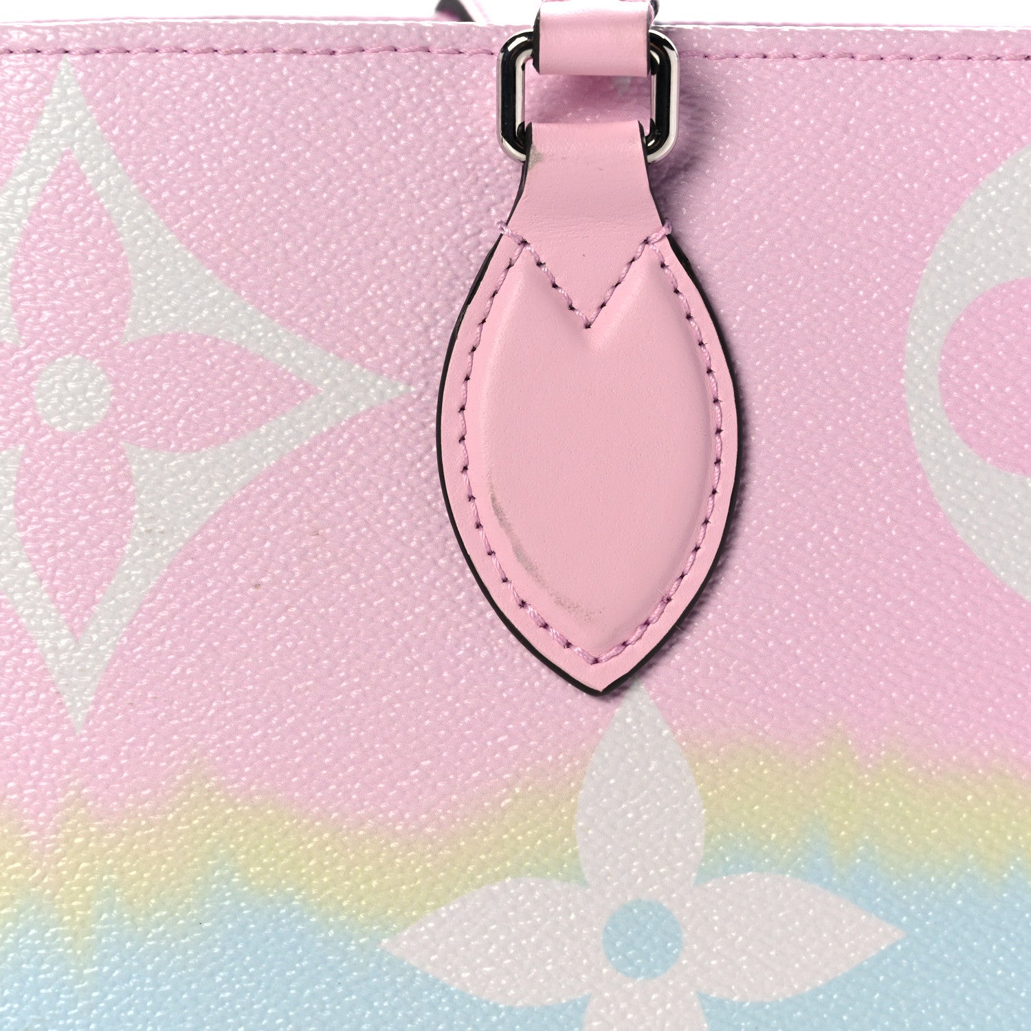 Louis Vuitton Monogram Escale Onthego GM Pastel 12 of 18