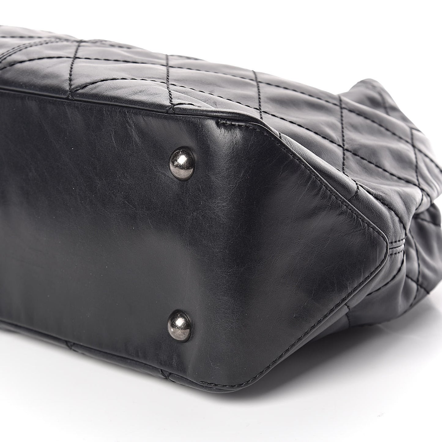 Aged Calfskin Quilted Coco Supple Hobo Black
