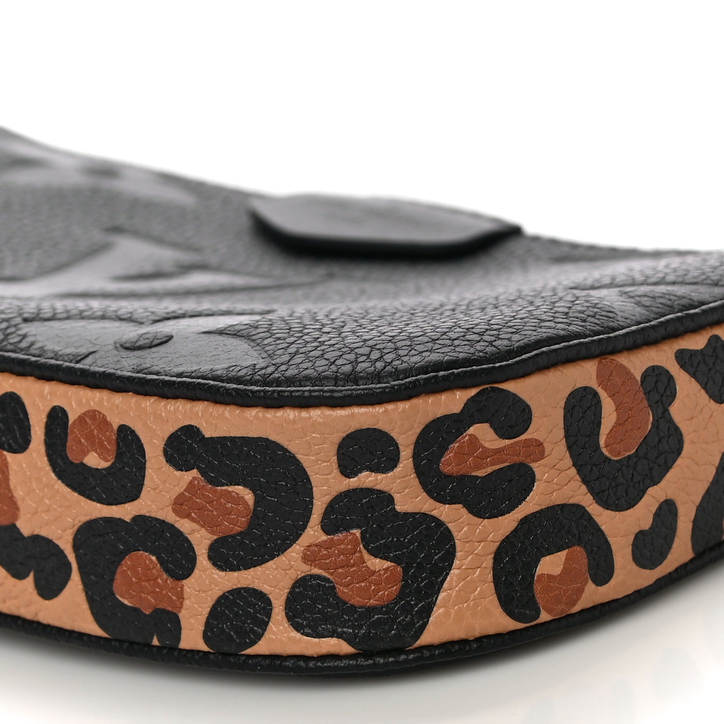 Empreinte Monogram Giant Wild At Heart Multi Pochette Accessories Mini Pochette Black