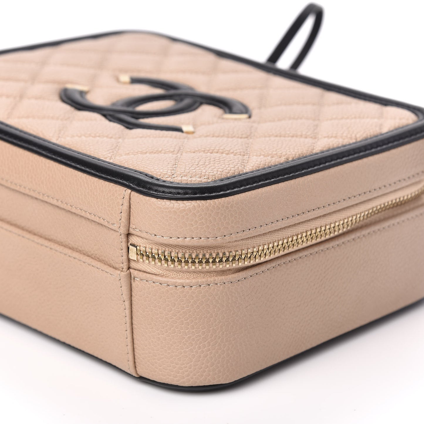 Caviar Quilted Medium CC Filigree Vanity Case Beige Black