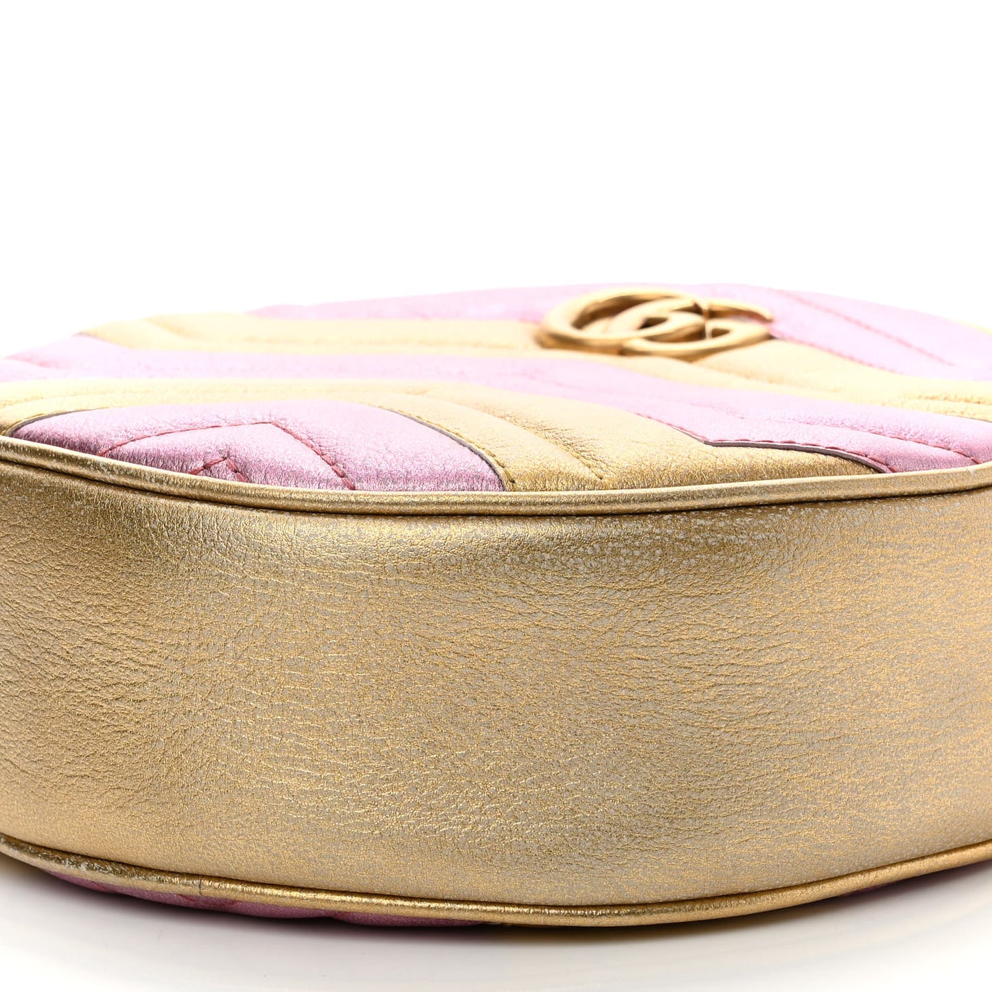 Metallic Nappa Matelasse Heart Mini GG Marmont Round Shoulder Bag Oro Vecchio Rosa