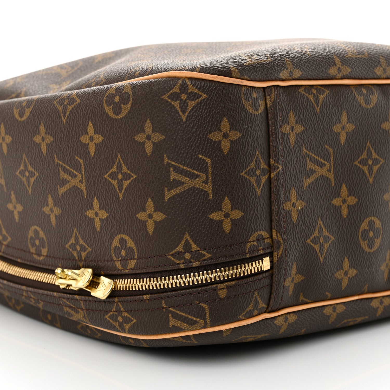 Louis Vuitton Monogram Excursion Shoe Bag 9 of 12