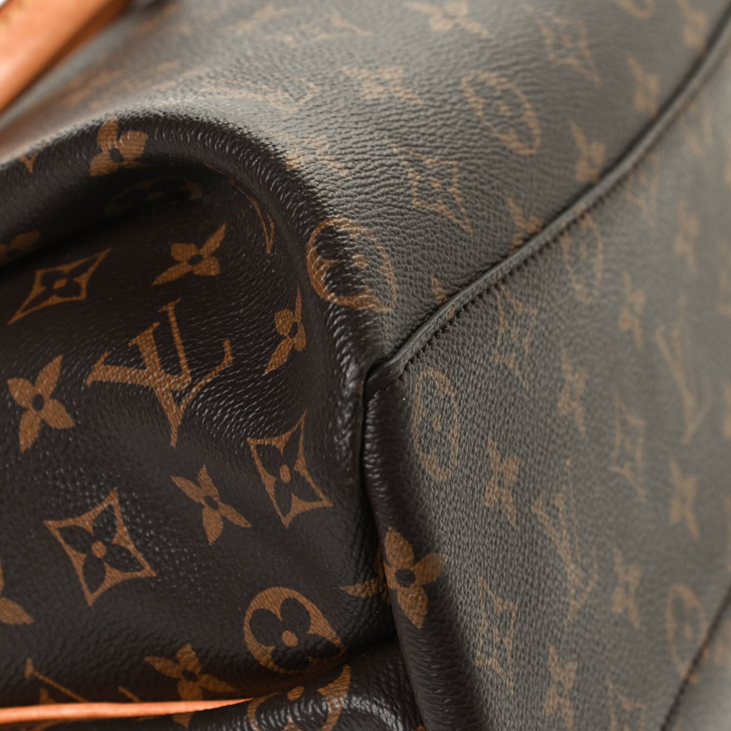 Monogram Rivoli MM