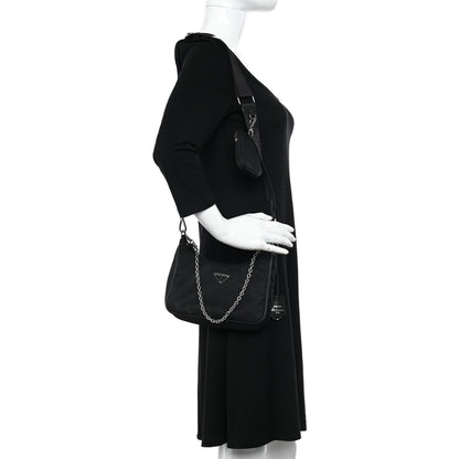 Prada Nylon Re-Edition 2005 Shoulder Bag Black 3 of 10