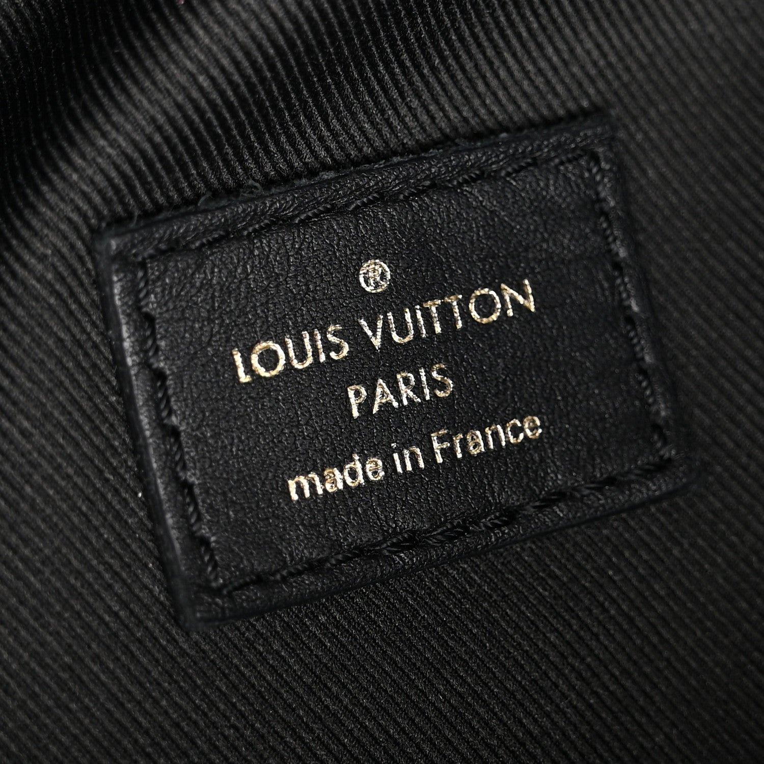 Louis Vuitton Calfskin Quilted New Wave Bumbag Black 6 of 13