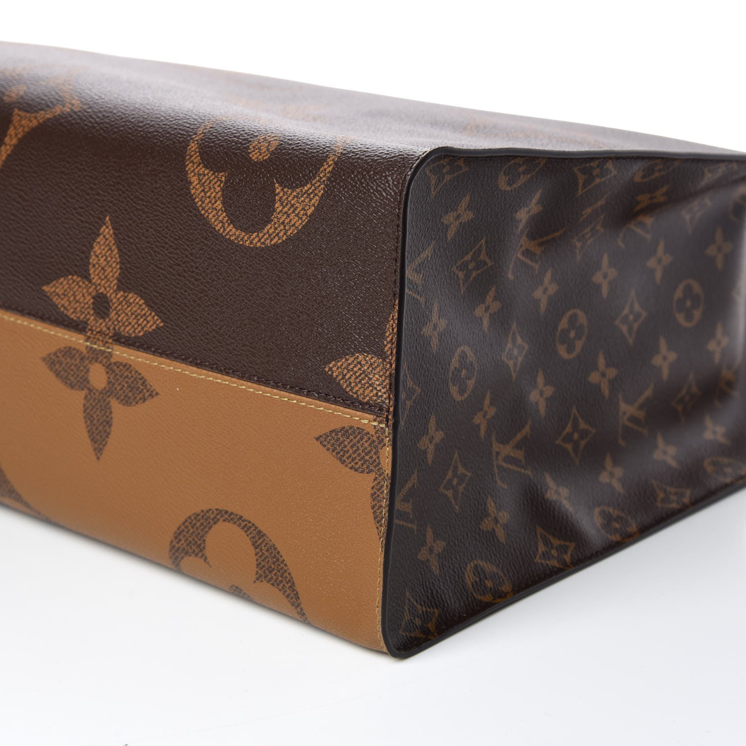 Louis Vuitton Reverse Monogram Giant Onthego GM 8 of 11