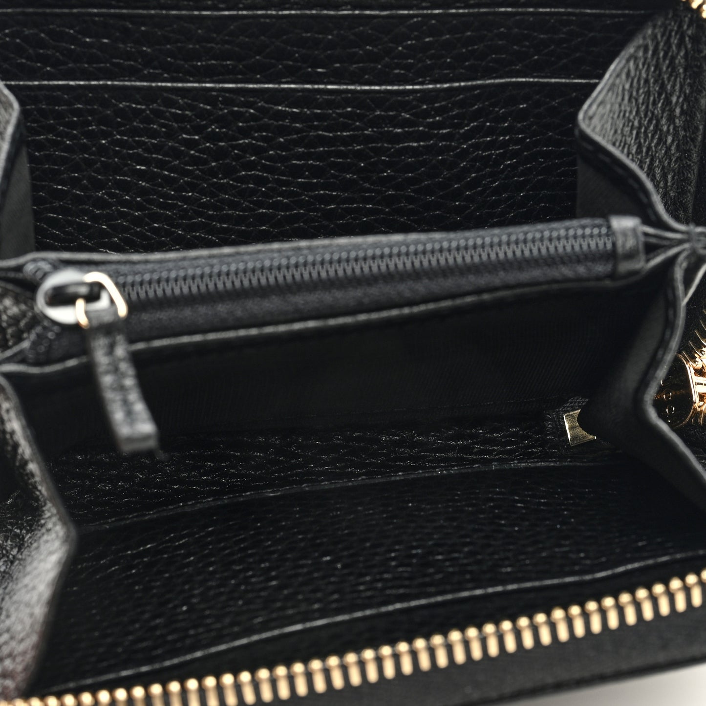Pebbled Calfskin Soho Compact Disco Zip Around Wallet Black