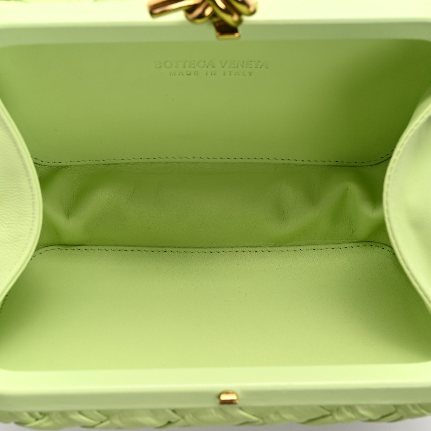 Foulard Intrecciato Minaudiere Knot Clutch Fennel