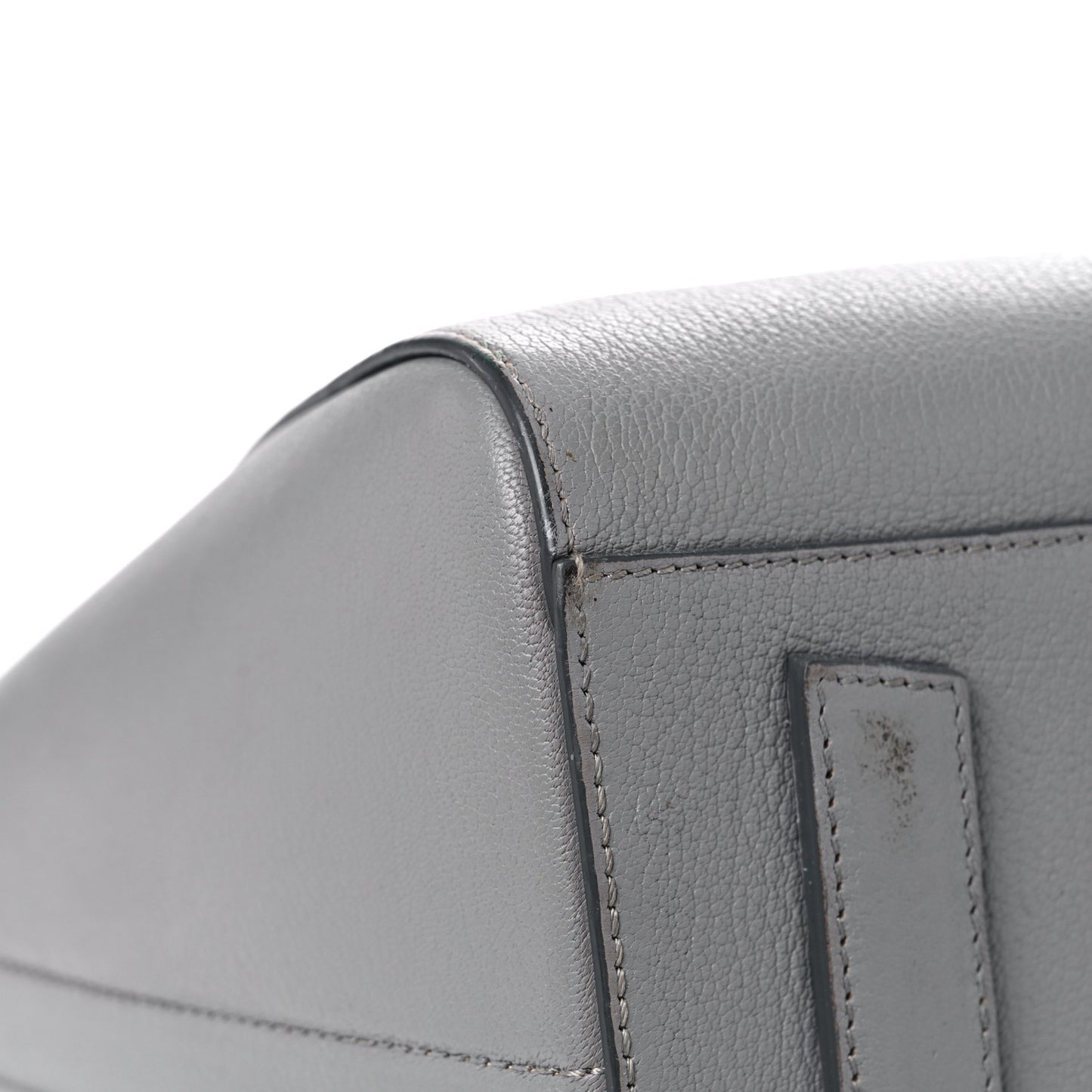 Sugar Goatskin Medium Antigona Pearl Grey