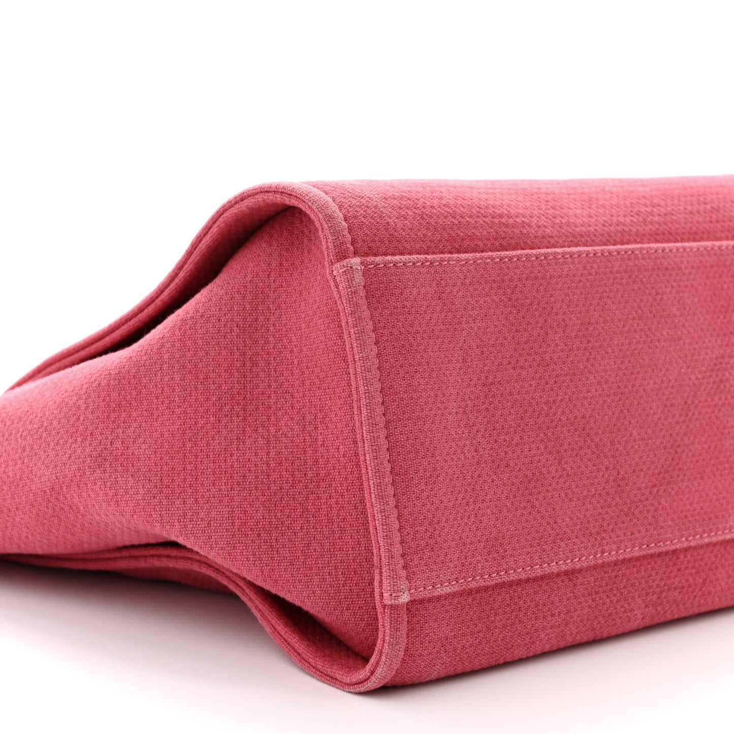 Canvas Medium Deauville Tote Red