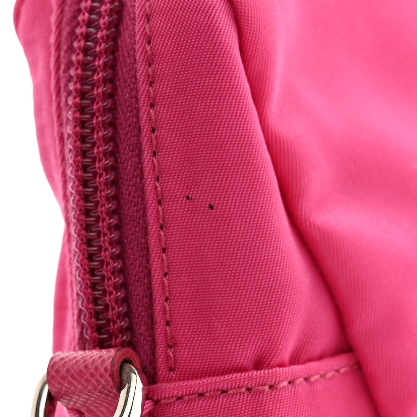 Tessuto Nylon Vela Saffiano Necessaire Wristlet Pouch Fuxia
