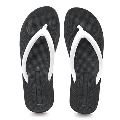 Prada Vernice Thong Sandals 37 Bianco 2 of 9