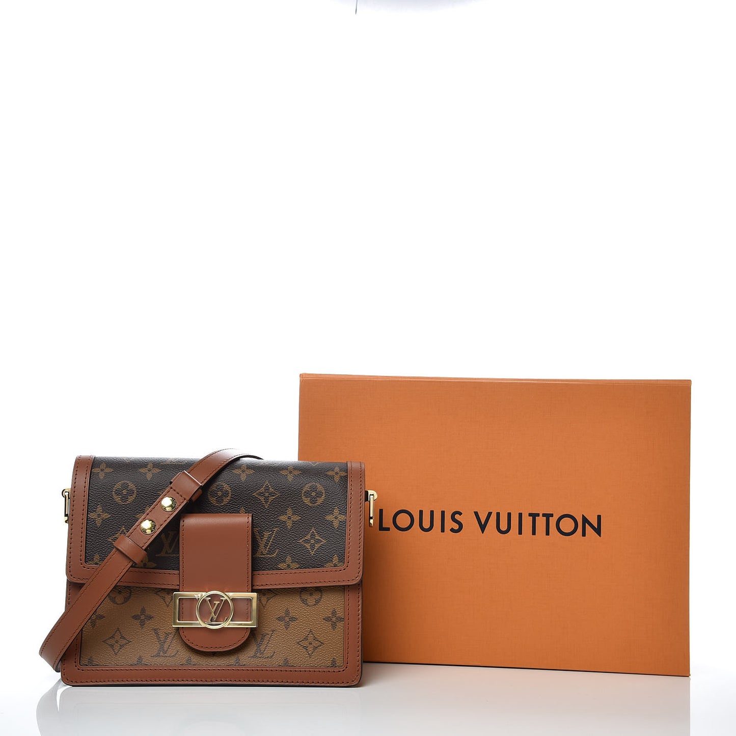 Reverse Monogram Dauphine MM