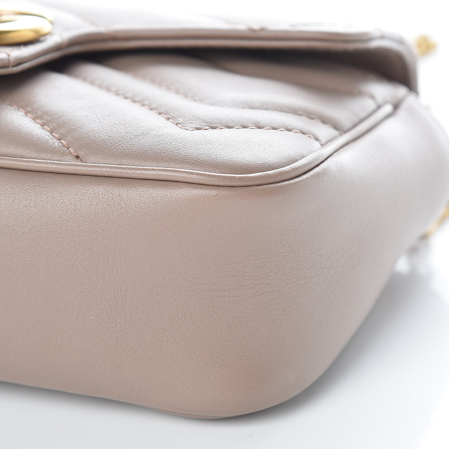 Calfskin Matelasse Super Mini GG Marmont Shoulder Bag Porcelain Rose