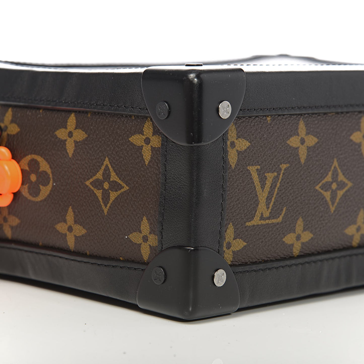 Monogram Solar Ray Soft Trunk