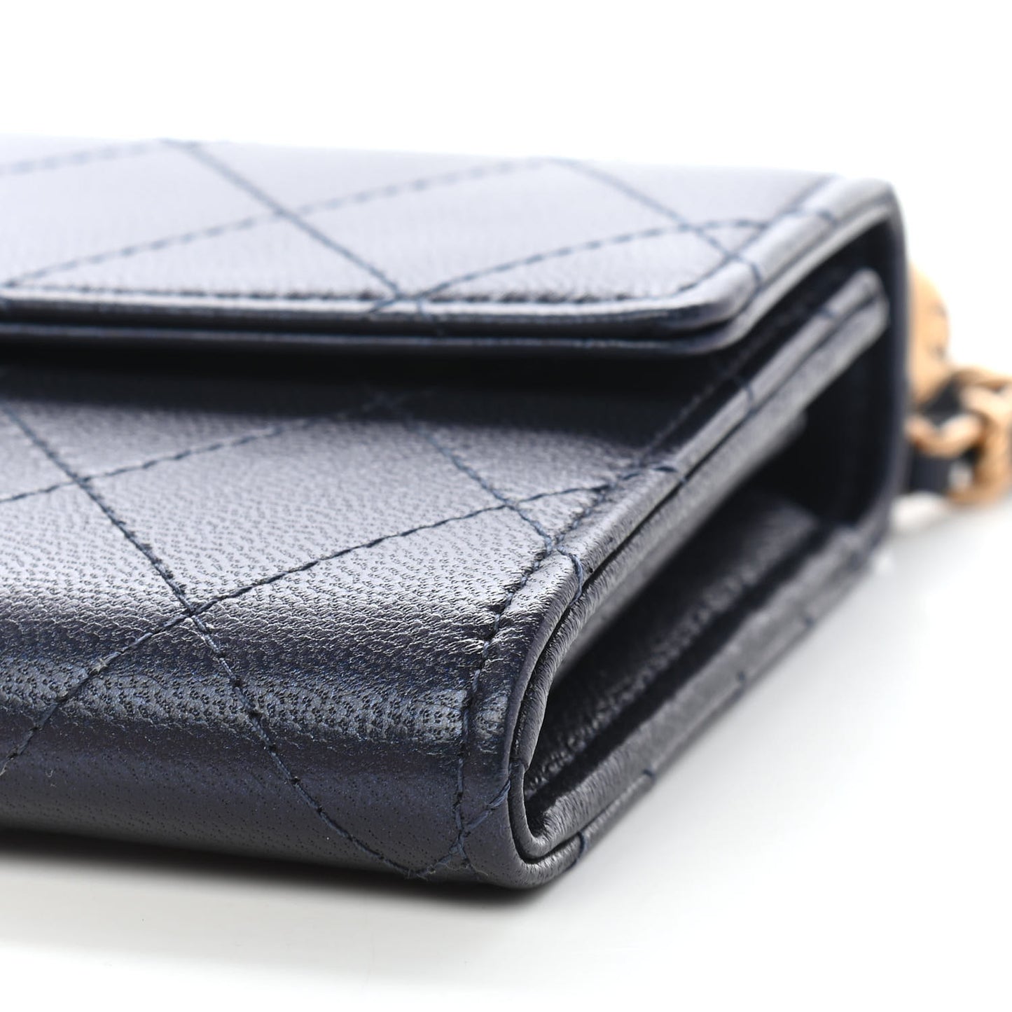 Iridescent Lambskin Quilted Chic Pearls Clutch With Chain Blue