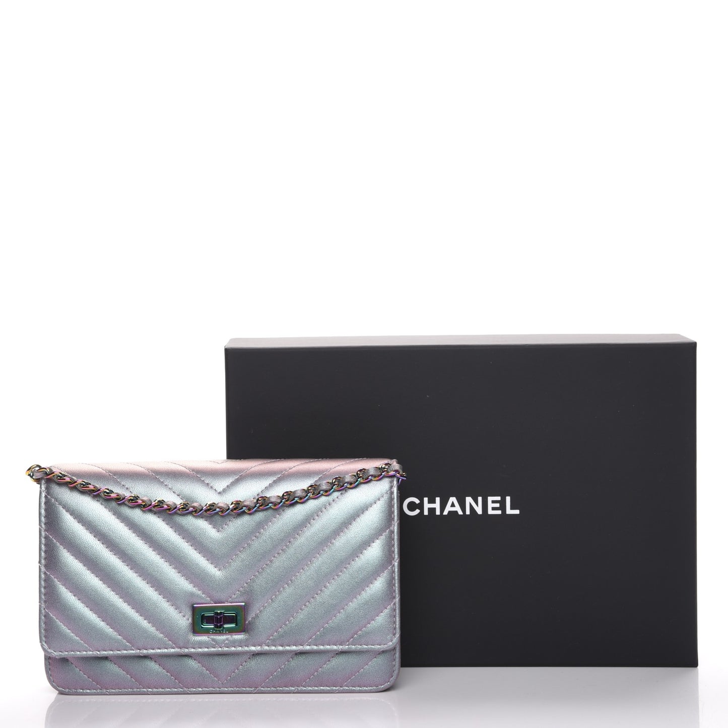 Iridescent Lambskin Chevron Quilted Reissue Wallet On Chain WOC Light Purple