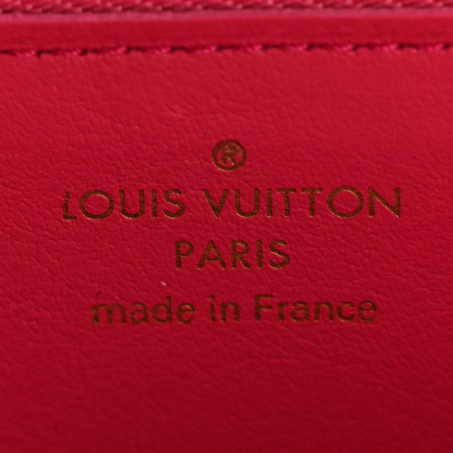 Taurillon Capucines Wallet Black