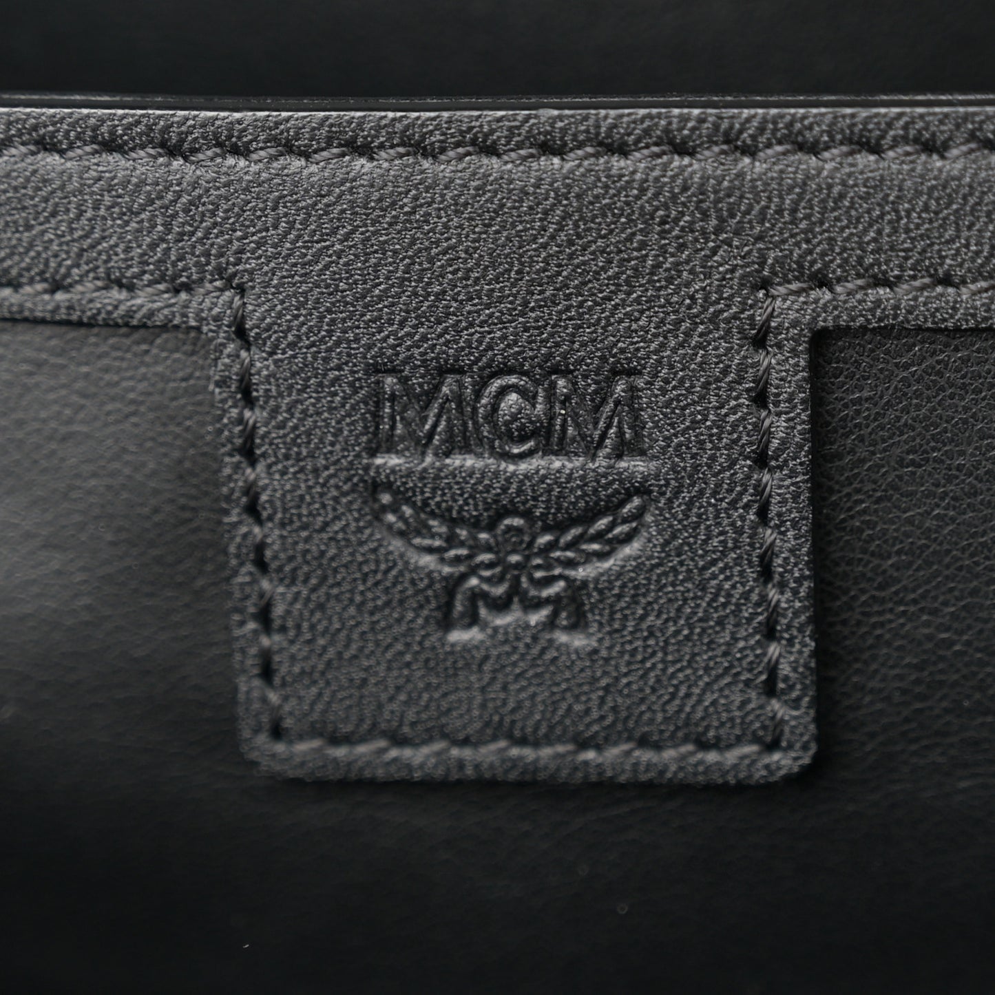 Metallic Visetos Small Side Stud Stark Backpack Gold