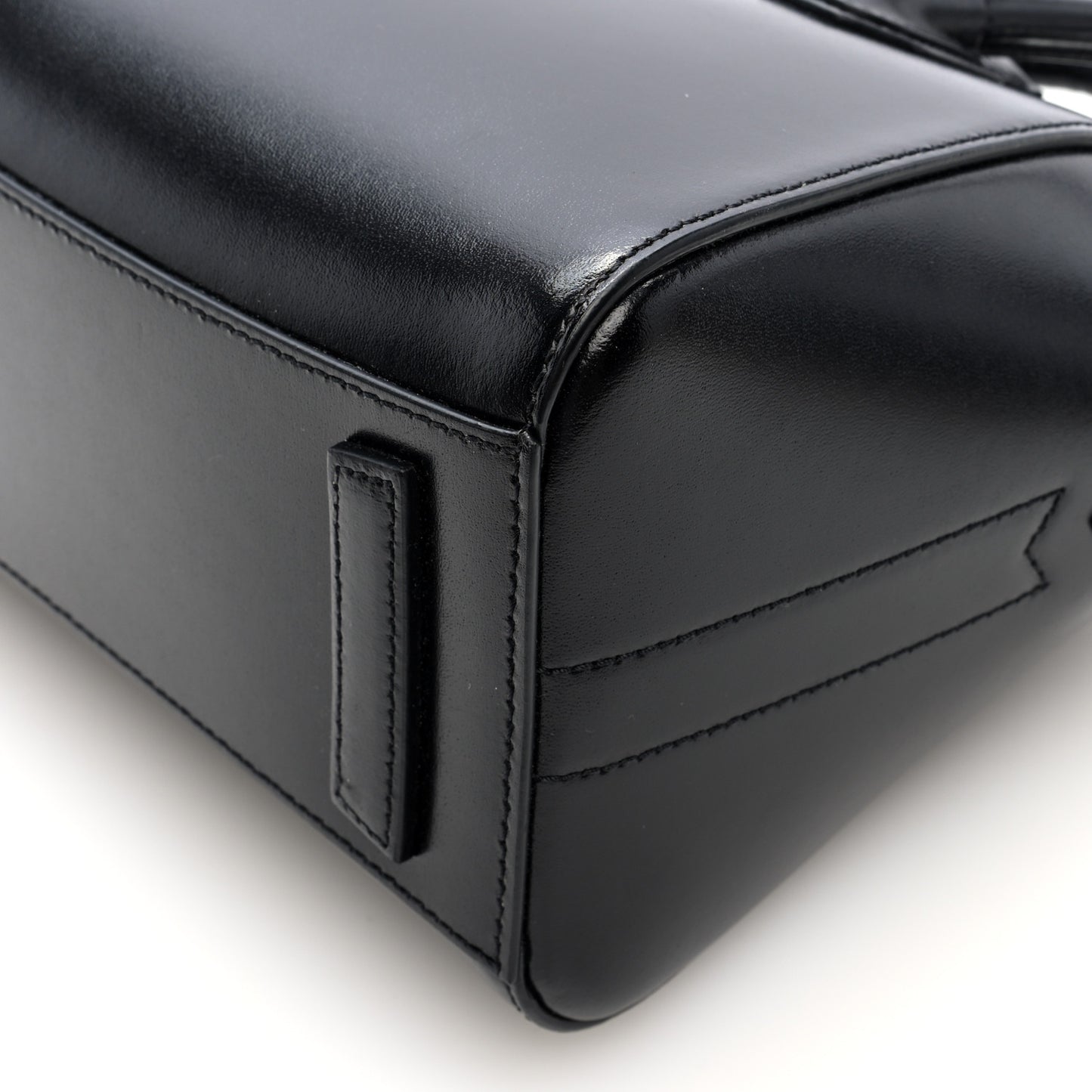 Shiny Lord Calfskin Mini Antigona Black