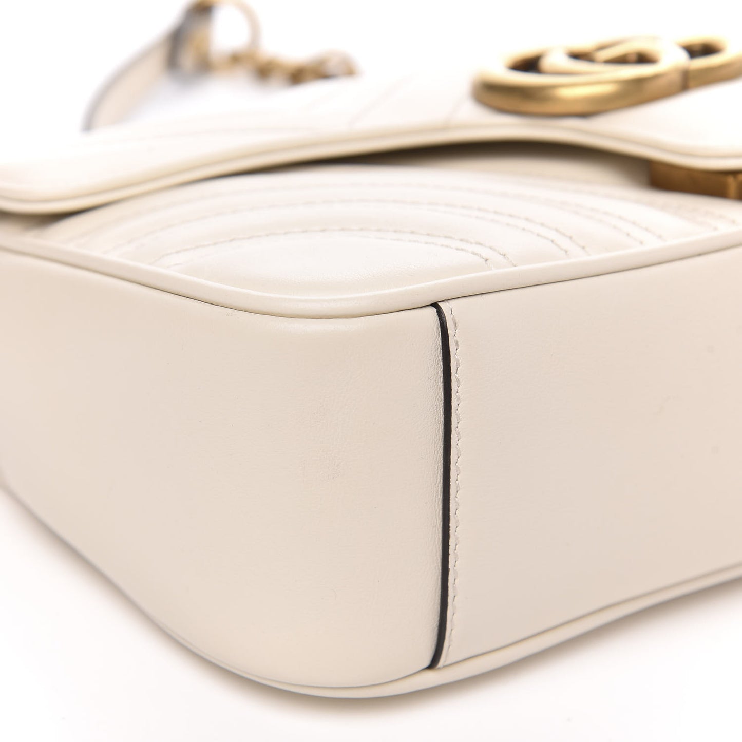 Calfskin Matelasse Small GG Marmont Shoulder Bag White