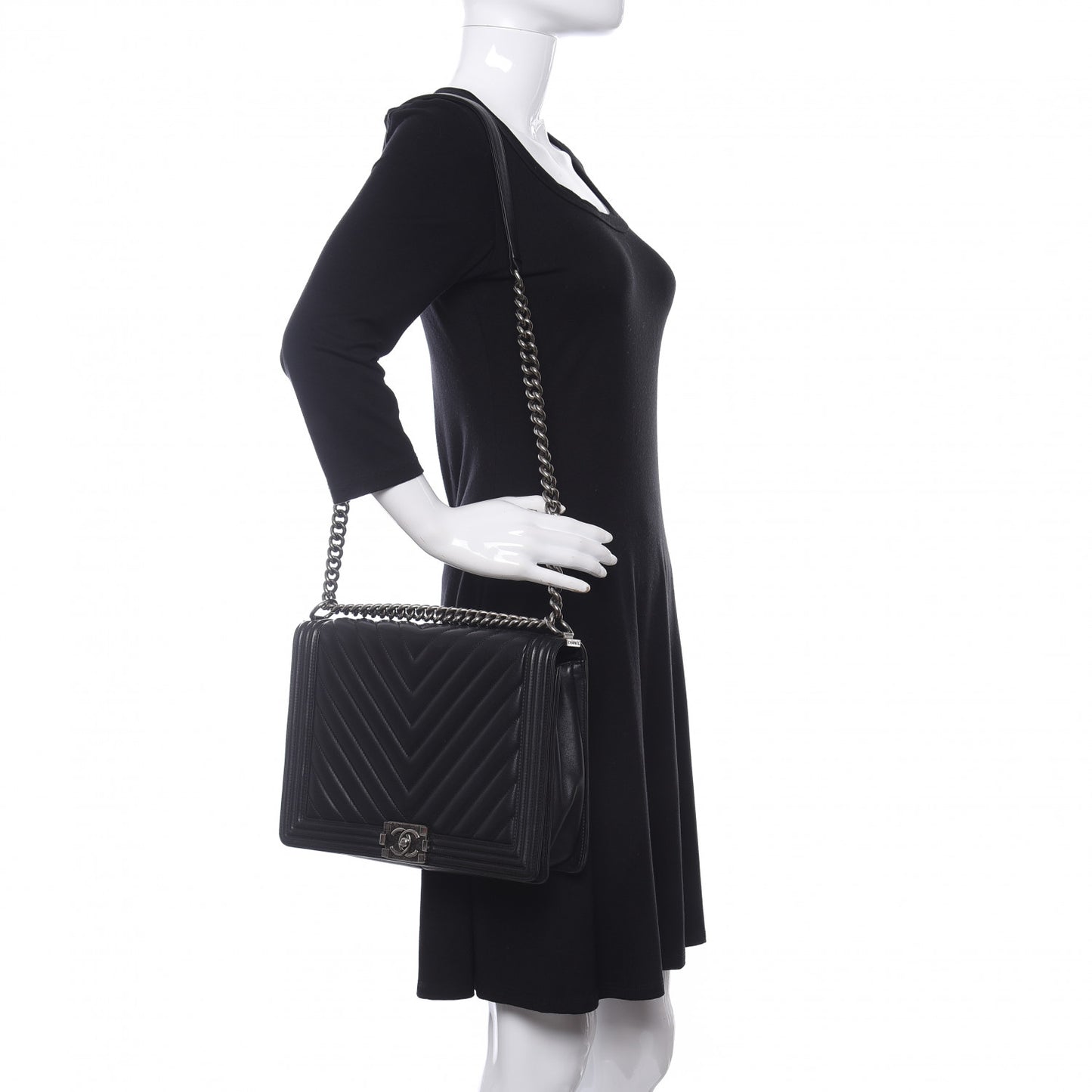 Calfskin Chevron Quilted Large Boy Flap Black