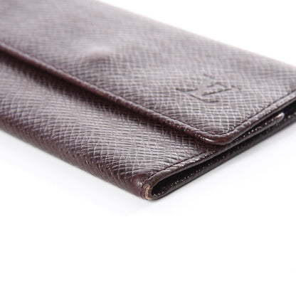 Louis Vuitton Taiga 6 Key Holder Acajou 6 of 11