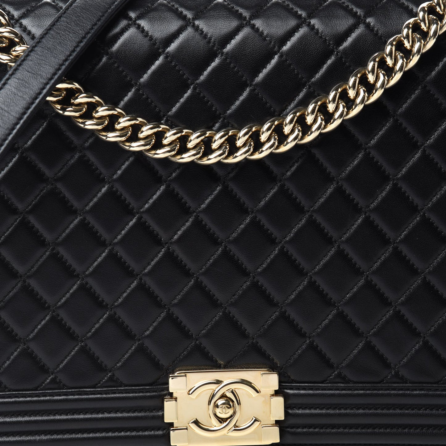 Calfskin Quilted Large Boy Flap Black