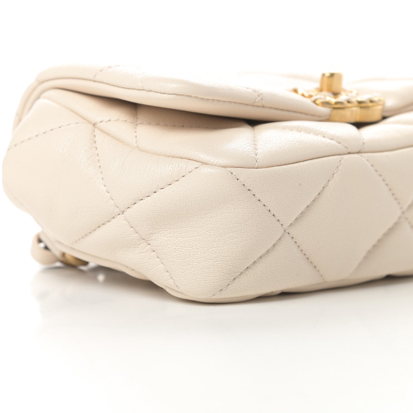 Lambskin Quilted Chanel 19 Waist Bag Light Beige