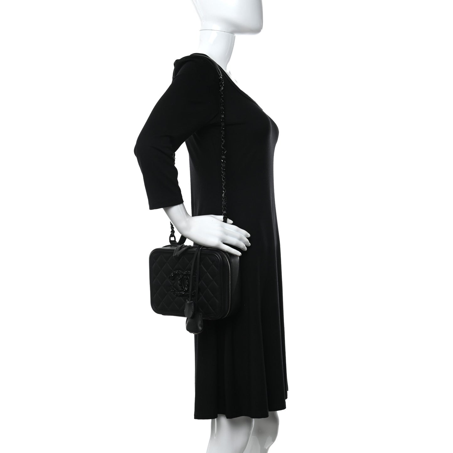 Lambskin Quilted Medium CC Filigree Vanity Case Black