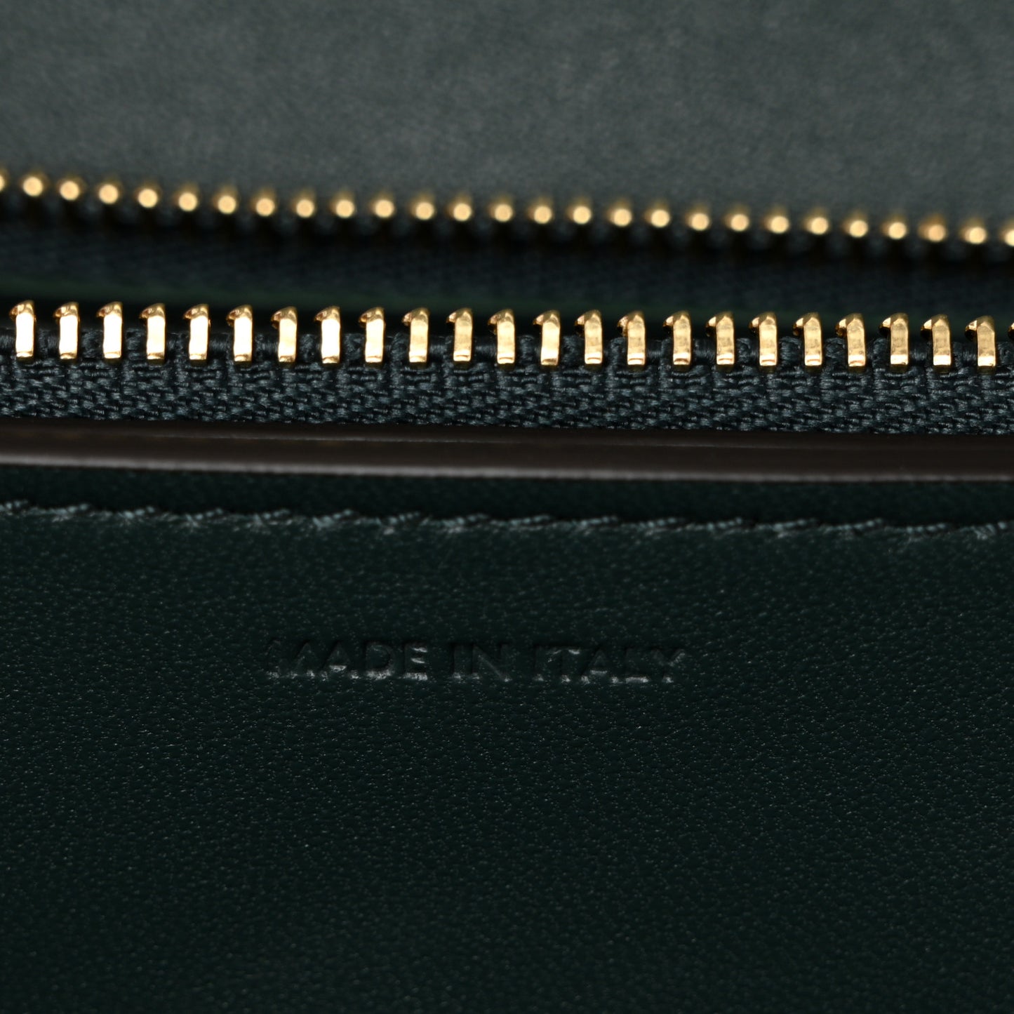 Box Calfskin Medium Classic Box Flap Bag Amazone