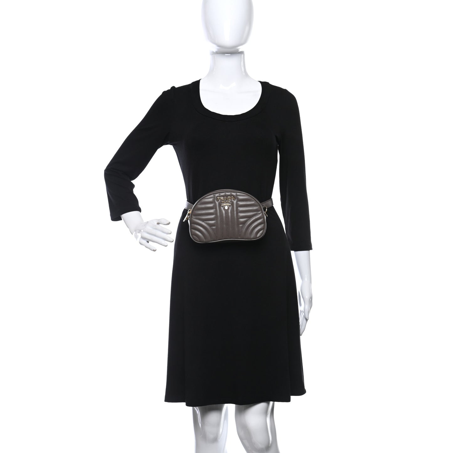 Soft Calfskin Impunture Diagramme Belt Bag Bambu 1