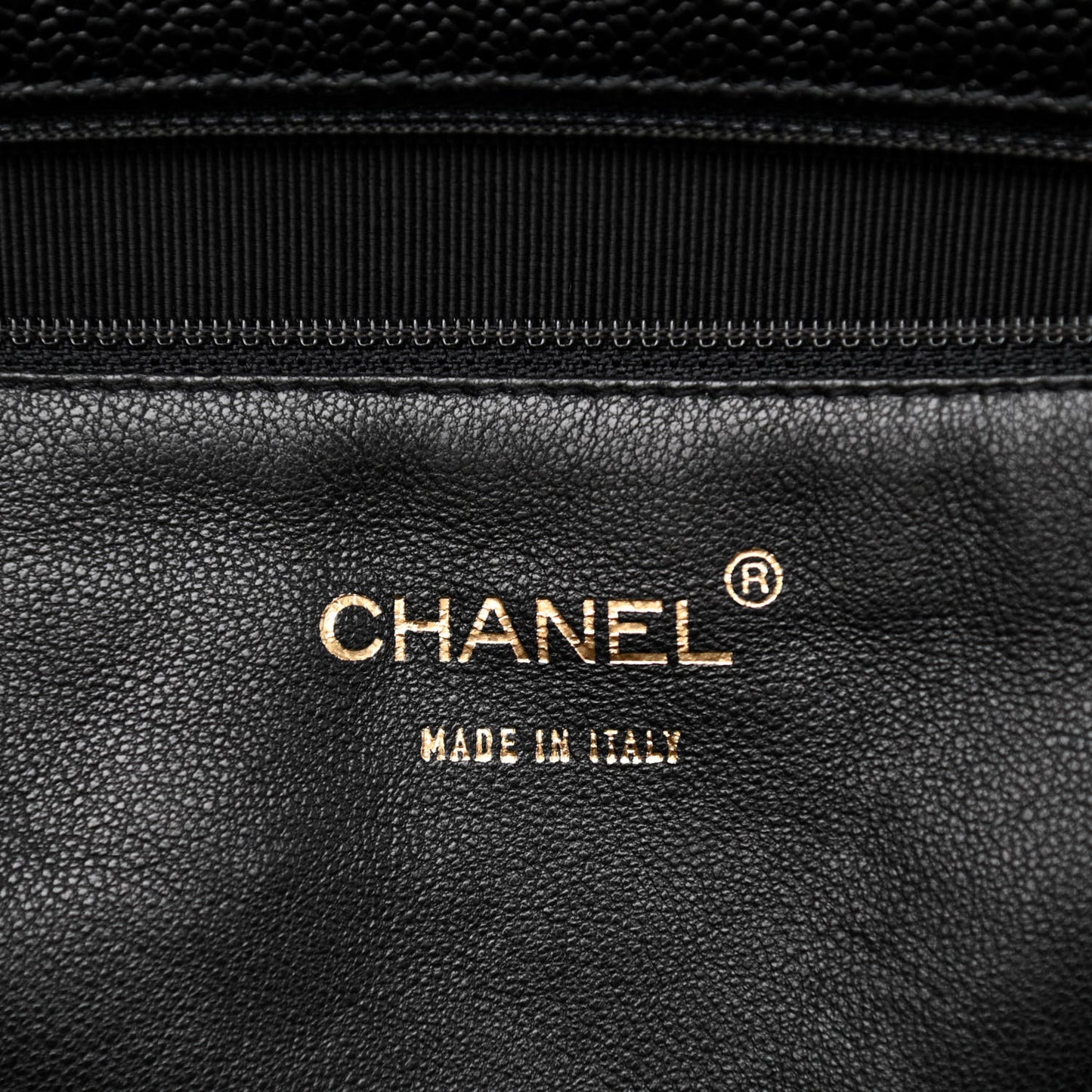 Caviar Quilted Shoulder Bag Black
